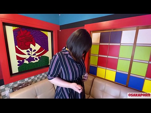 ❤️ Японська милашка з великими сиськами мастурбує секс-іграшками і досягає оргазму. Вона розповідає в інтерв’ю про свій траханий досвід. Величезні сиськи і волохата кицька голосно стогнуть. Осакапорн ❤️❌ Порно у нас ❌️❤